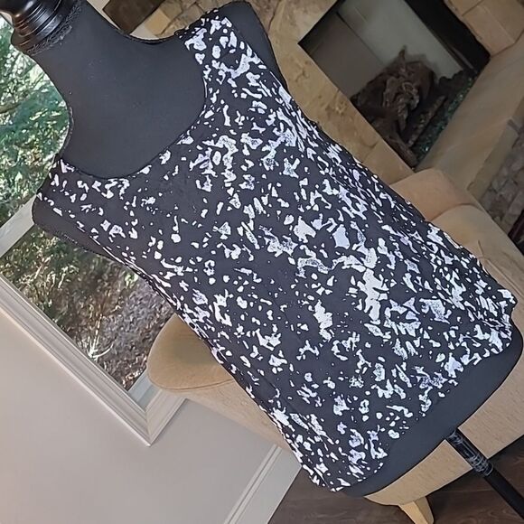 White House Black Market Tops - White House Black Market Black and White Print Tank Blouse